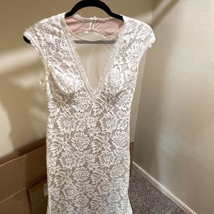 White floor length formal gown Size 8 by Betsy & Adam